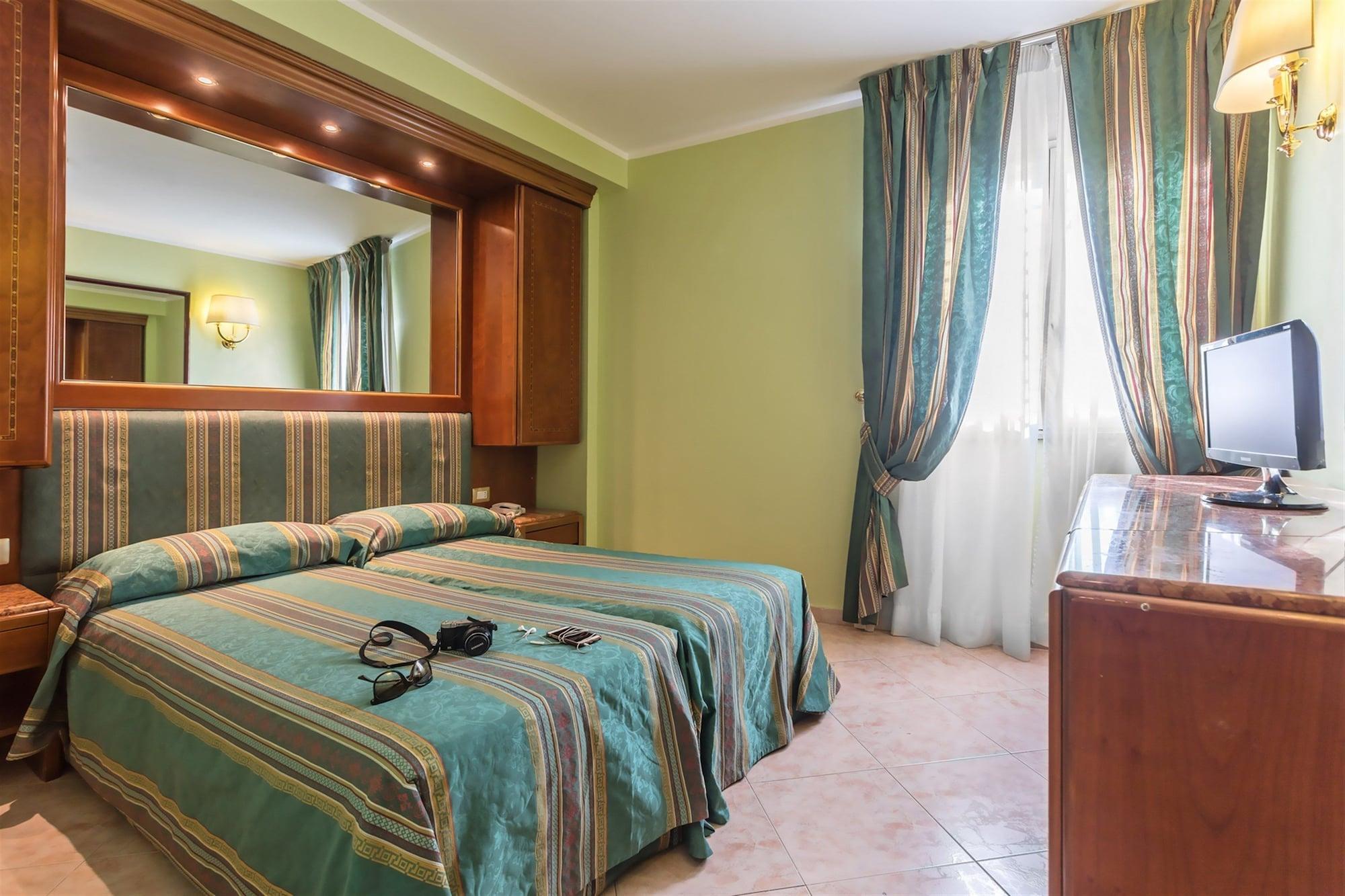 רומא Raeli Hotel Siracusa מראה חיצוני תמונה