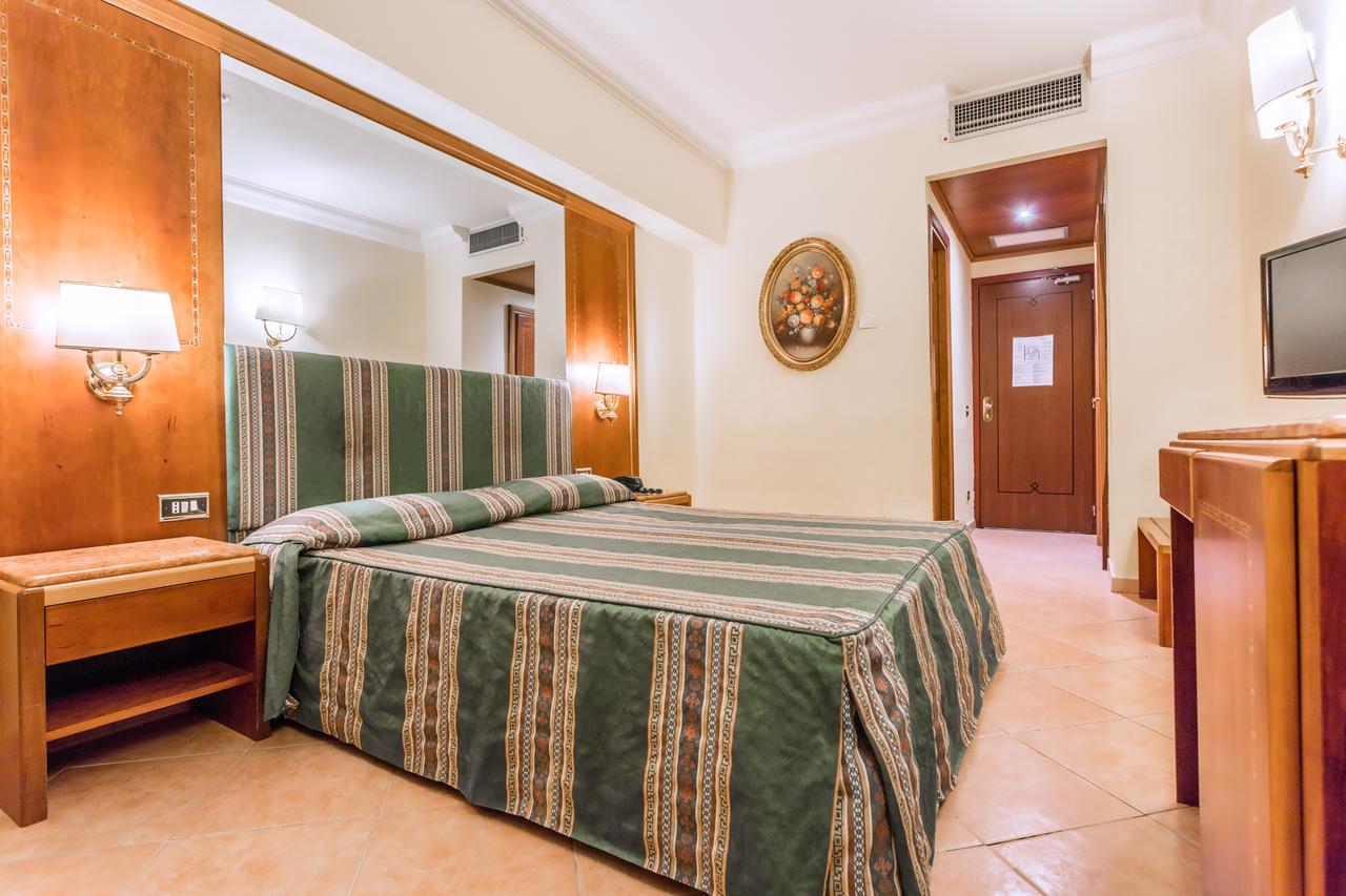 רומא Raeli Hotel Siracusa מראה חיצוני תמונה
