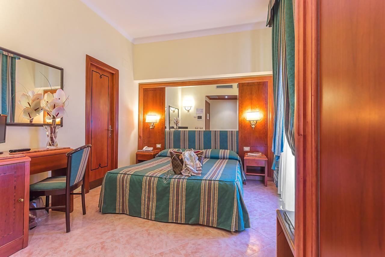 רומא Raeli Hotel Siracusa מראה חיצוני תמונה