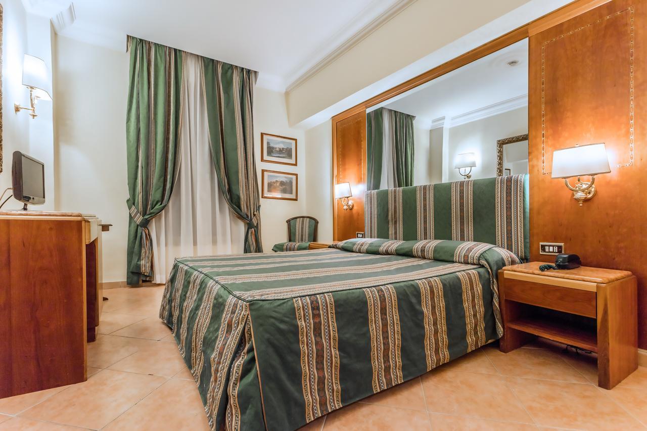 רומא Raeli Hotel Siracusa מראה חיצוני תמונה