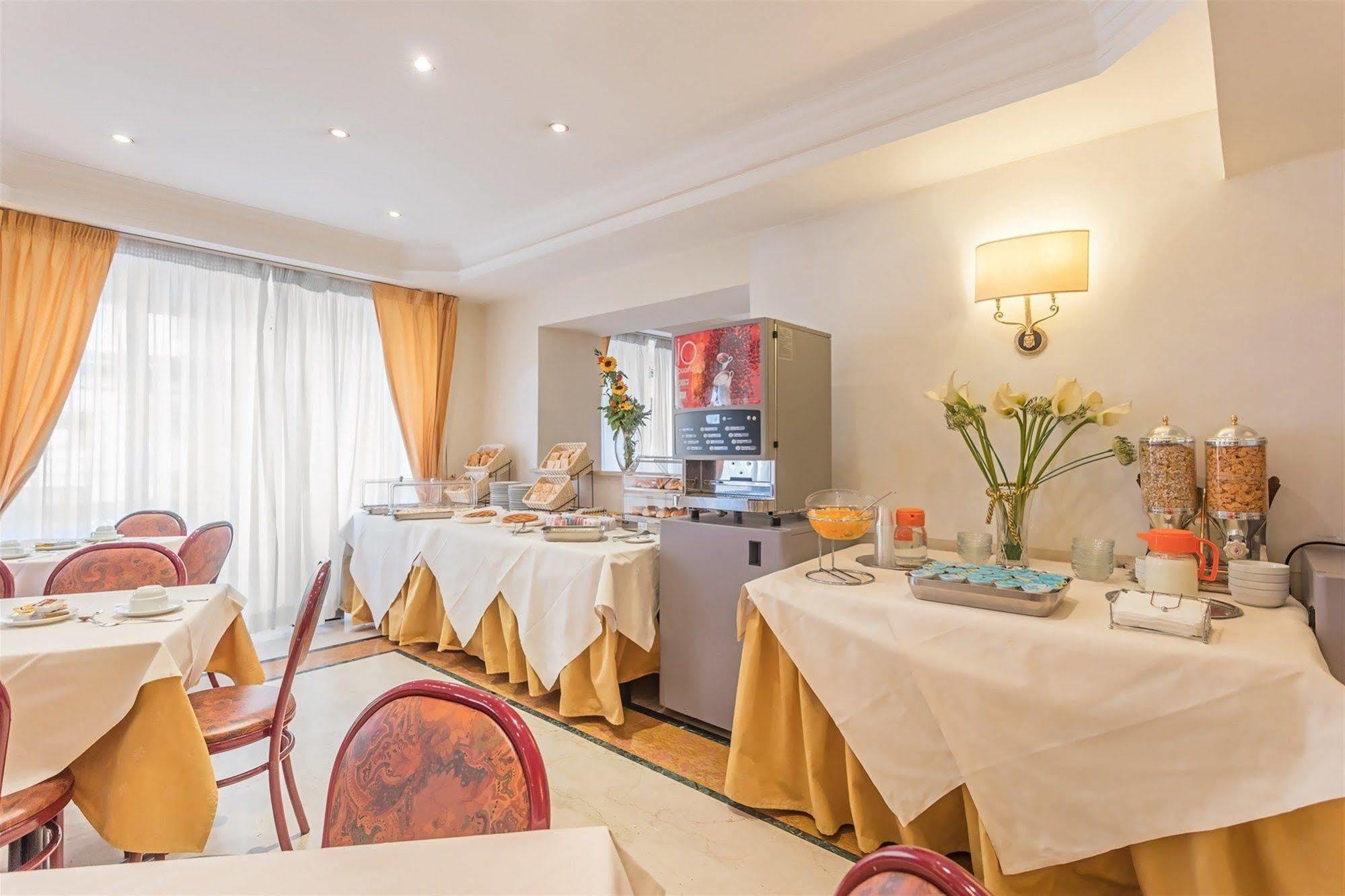 רומא Raeli Hotel Siracusa מראה חיצוני תמונה